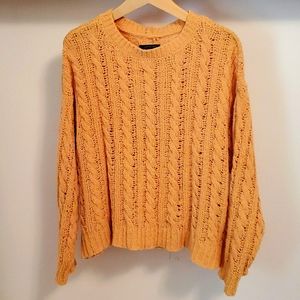 Yellow chunky soft knit sweater from American Eagle, women size XL